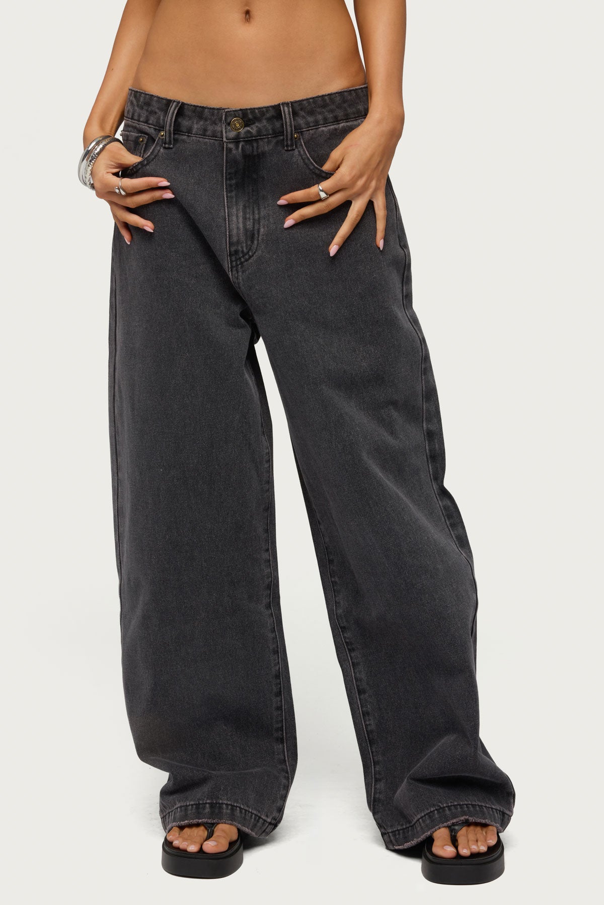 Nichol Low Rise Baggy Jeans
